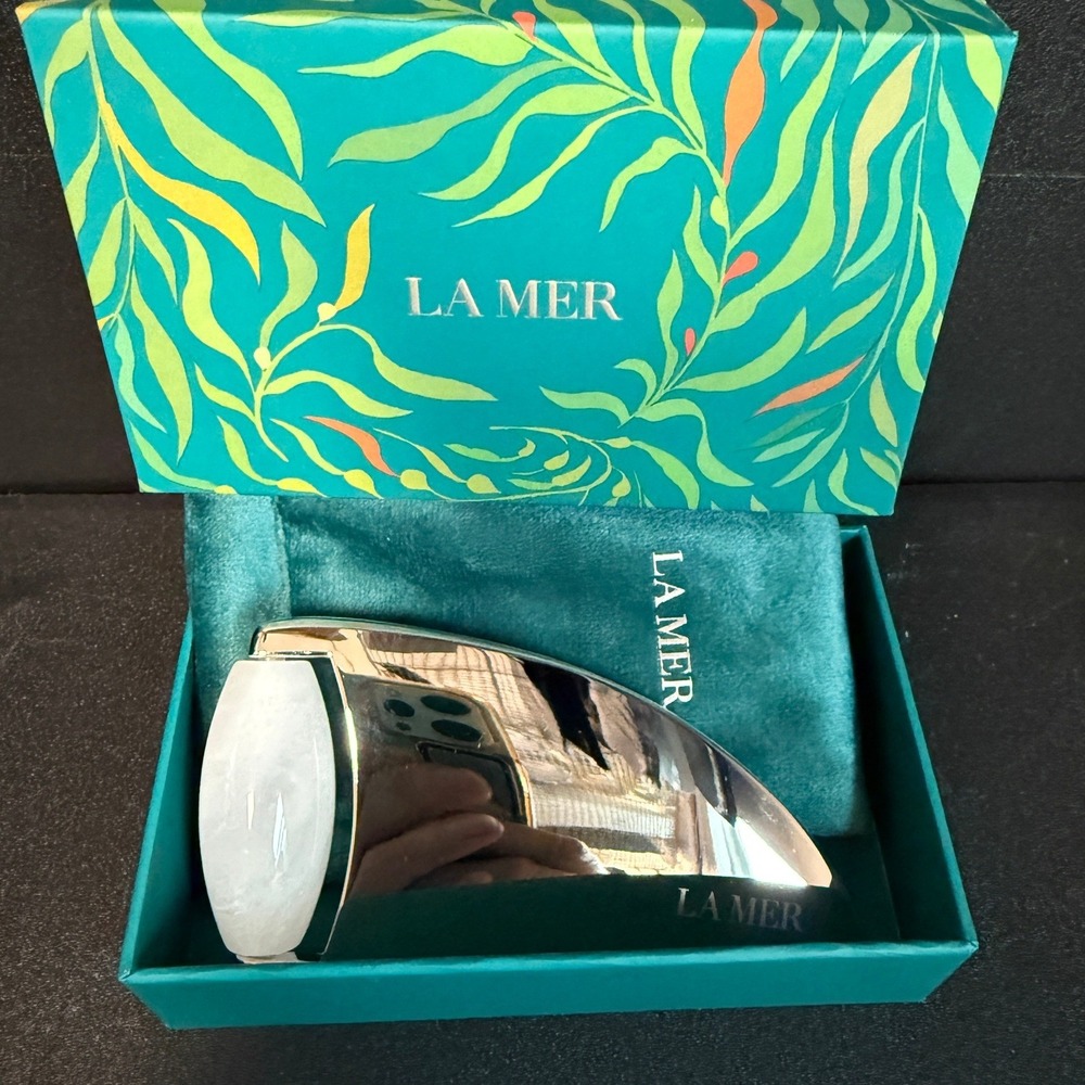 La Mer Facial Massage Tool Silver White Stone Roller Box Pouch High End